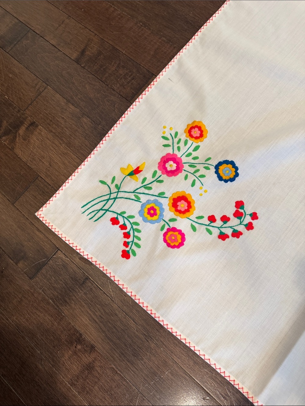 Vintage White Table Linen with Pink, Yellow, Blue & Green Floral Embroidery - Picture 3 of 9